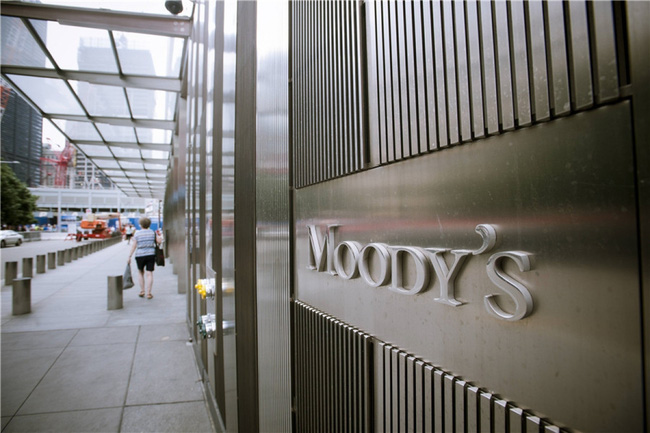 Moody’s raises outlook for Vietnam to positive